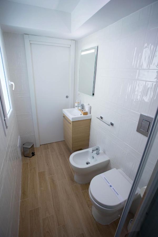 Civico 11 Apartment เนเปิลส์ ภายนอก รูปภาพ